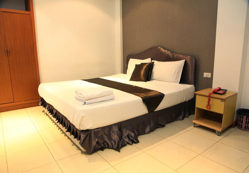 Arya Inn Pattaya Beach Hotel Exterior foto